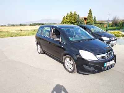 Auto pre oblastnú službu deťom a dorastencom v Nitre