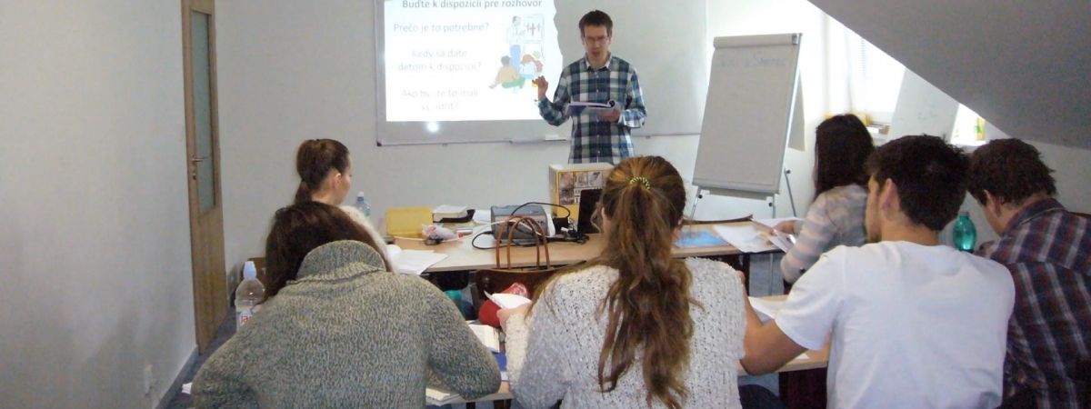 Zbierka na vzdelávanie pracovníkov s deťmi